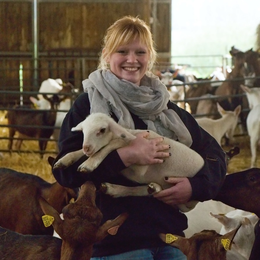 Éleveuse caprin chèvres